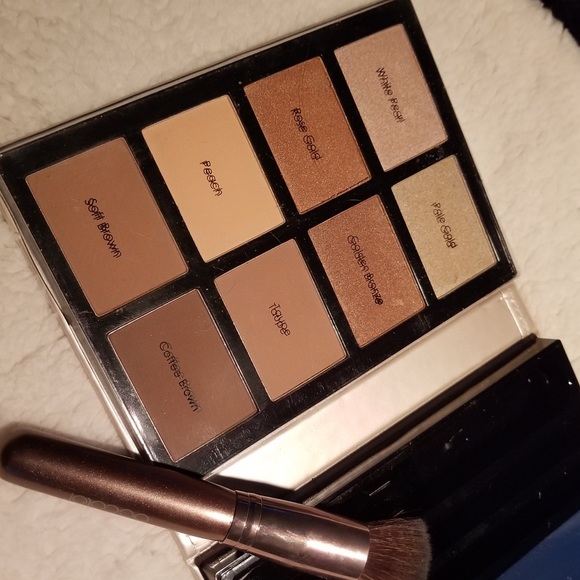 bronzer highlighter palette